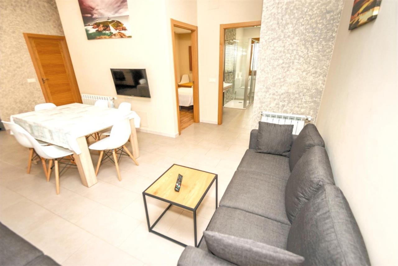 Apartamentos Navalin Tapia De Casariego Exterior photo